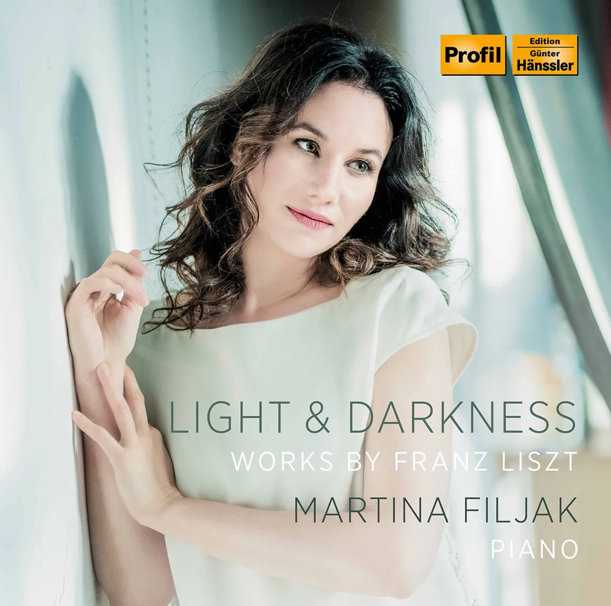 Light & Darkness: Works by Franz Liszt – album cover